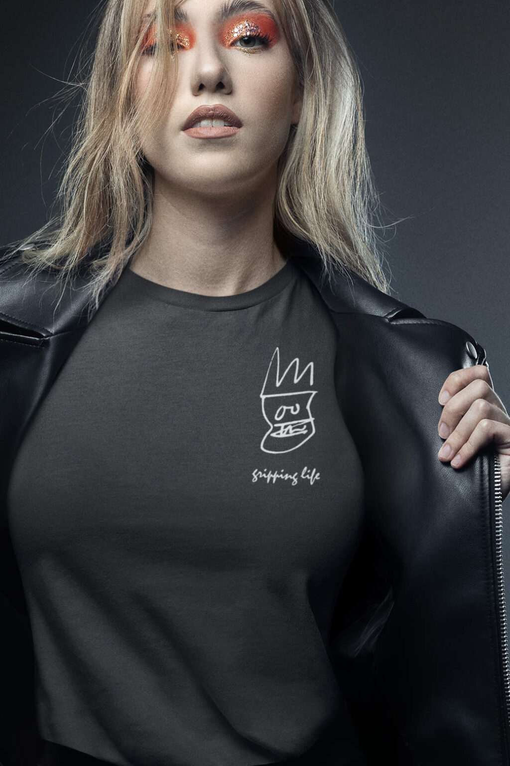Skull And Crown Dark Tee By Gripping Life - Dark Grey Heather